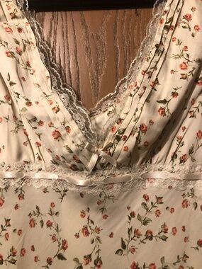 NWT kimchi Blue Urban Outfitters sweetheart ditzy floral ribbon dress summer
